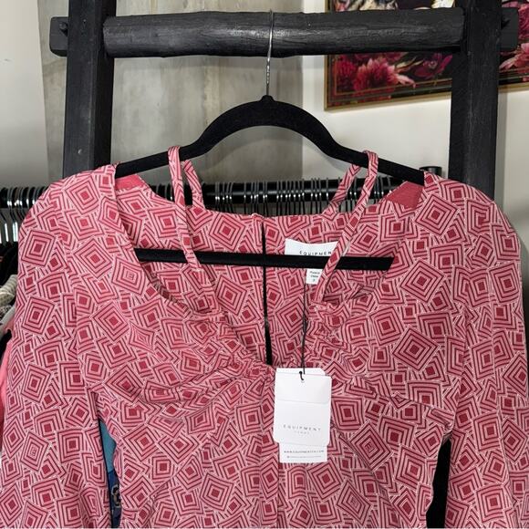 Equipment Arden Puff Sleeve Silk Top in Red Geometric Print - Picture 6 of 13